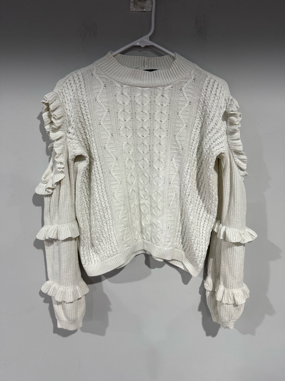 Express sweater size medium women cable knit cream